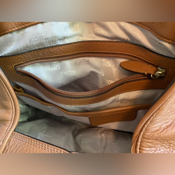 Michael Kors Shoulder Bag - Picture 6 of 9
